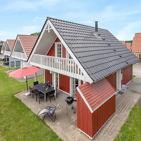 Uffe - 100m To The Fjord By Interhome גראסטן