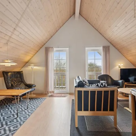 Uffe - 100m To The Fjord By Interhome גראסטן