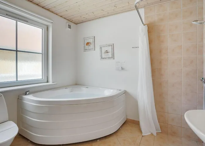 Uffe - 100m To The Fjord By Interhome